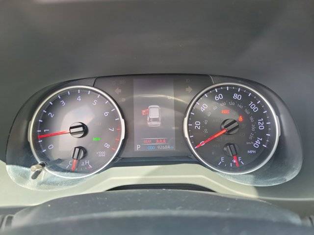 2019 Toyota RAV4 XLE photo 24