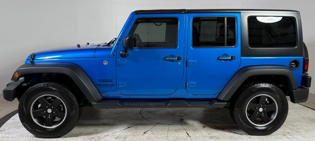 2015 Jeep Wrangler Unlimited Sport photo 4