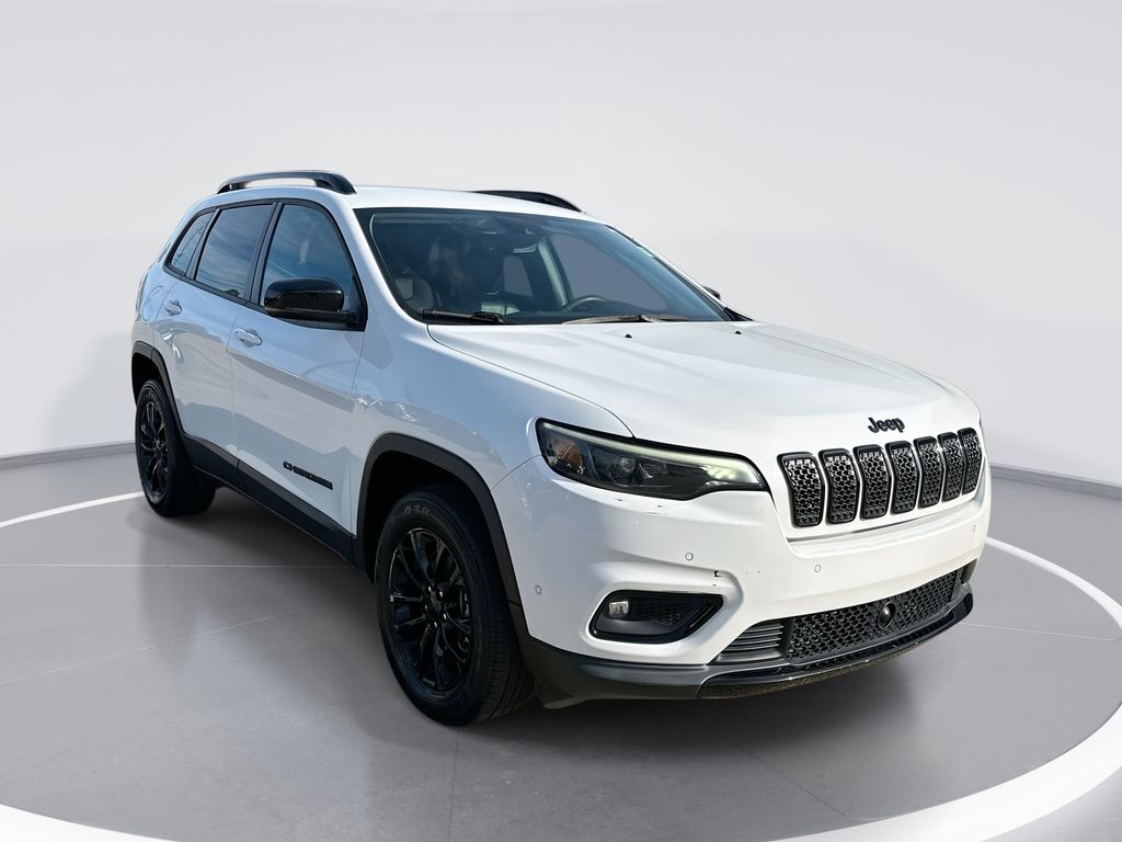 2023 Jeep Cherokee Altitude Lux's photo