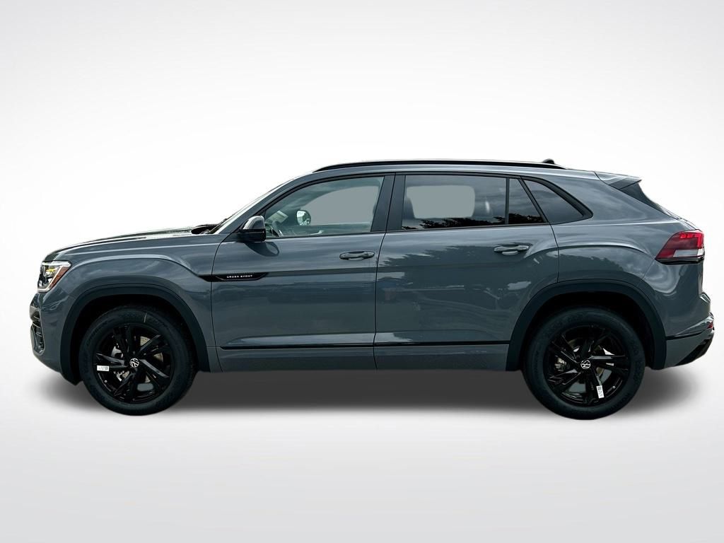 2026 Volkswagen Atlas Cross Sport SEL R-Line photo 3