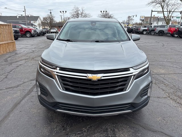 2023 Chevrolet Equinox LT photo 2