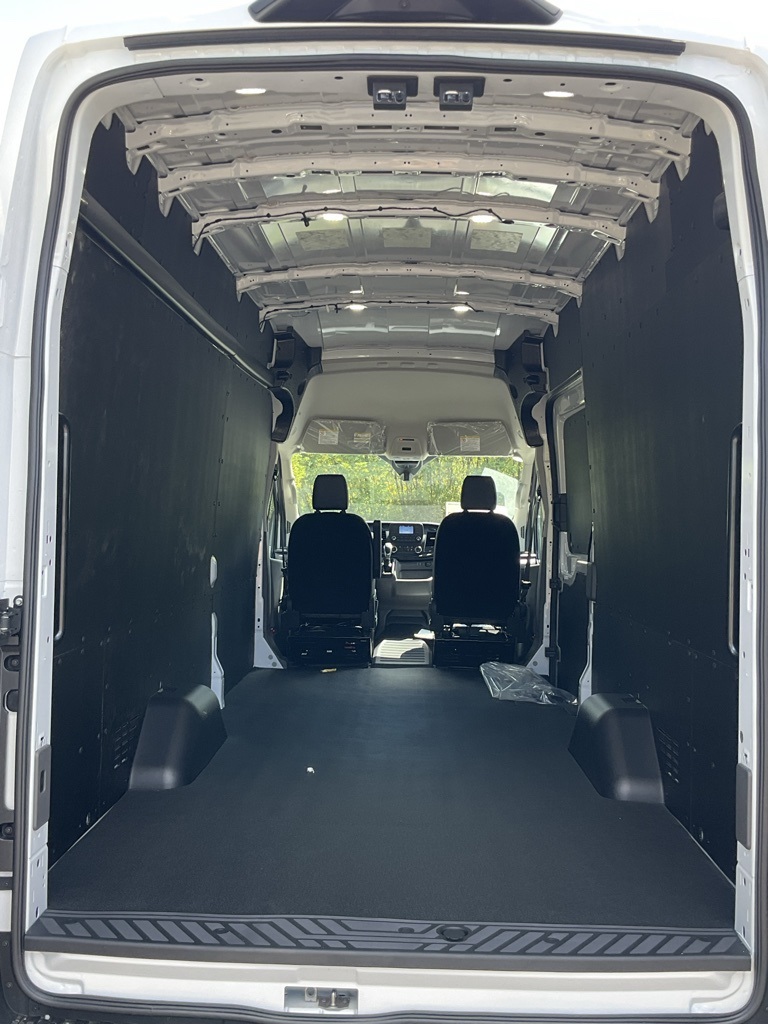 2025 Ford Transit photo 20