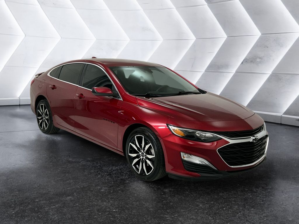 2025 Chevrolet Malibu RS's photo