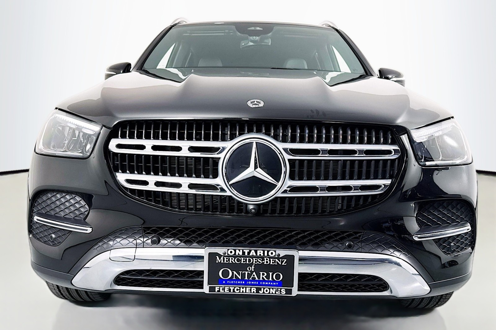 2025 Mercedes Benz GLE 450 4MATIC photo 2
