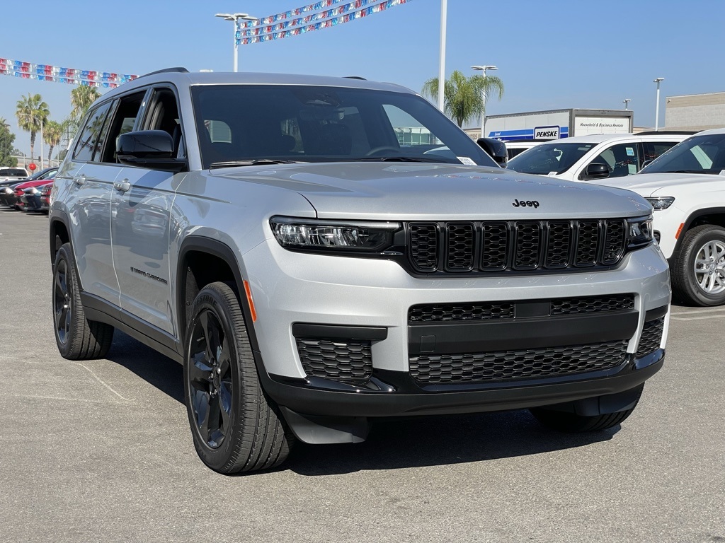 2025 Jeep Grand Cherokee Altitude X photo 8