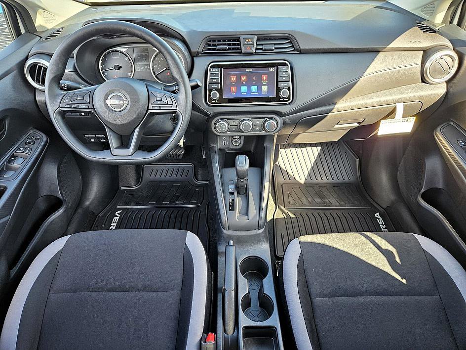 2025 Nissan Versa S photo 10