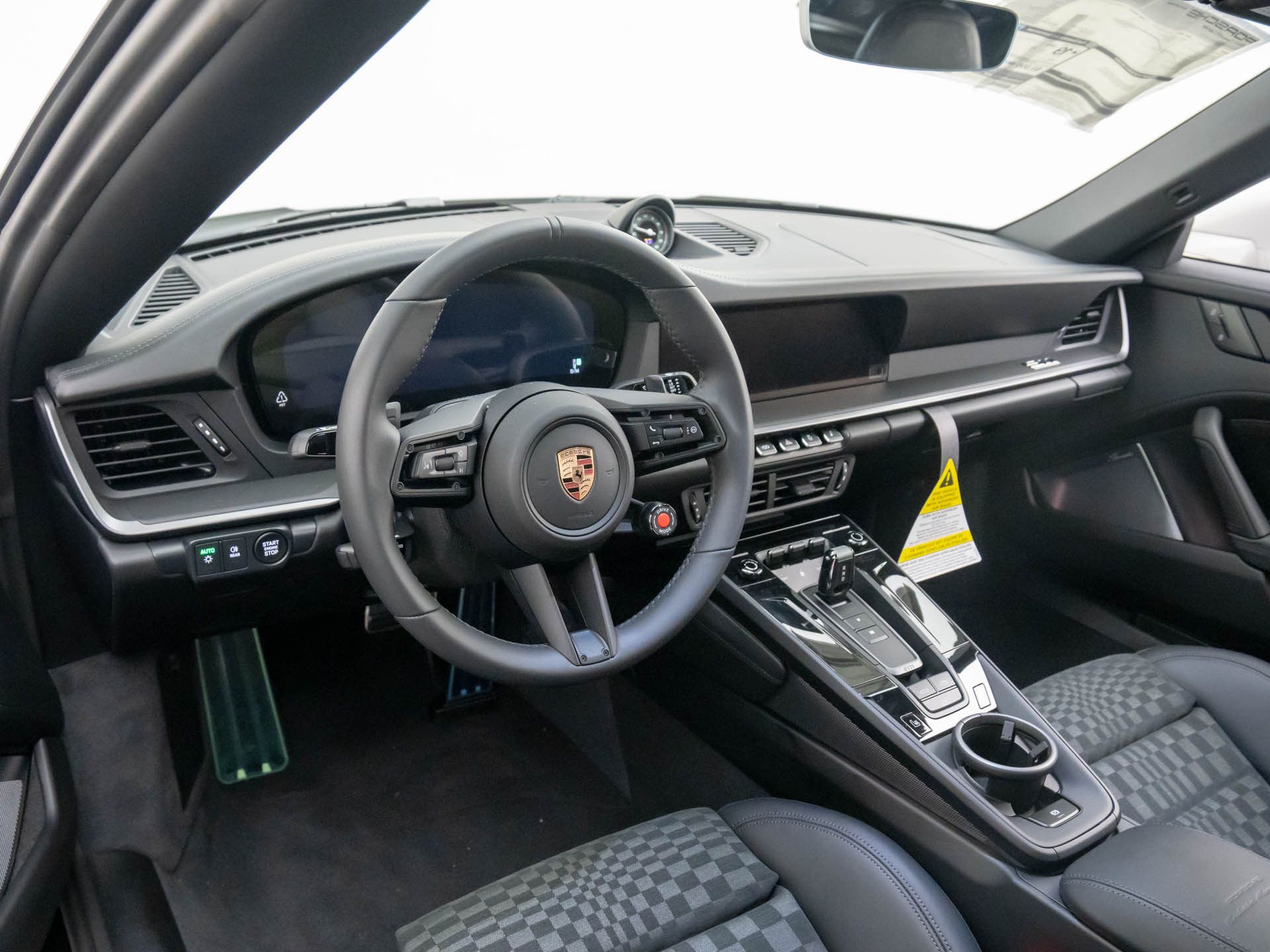 2026 Porsche 911 GTS photo 19