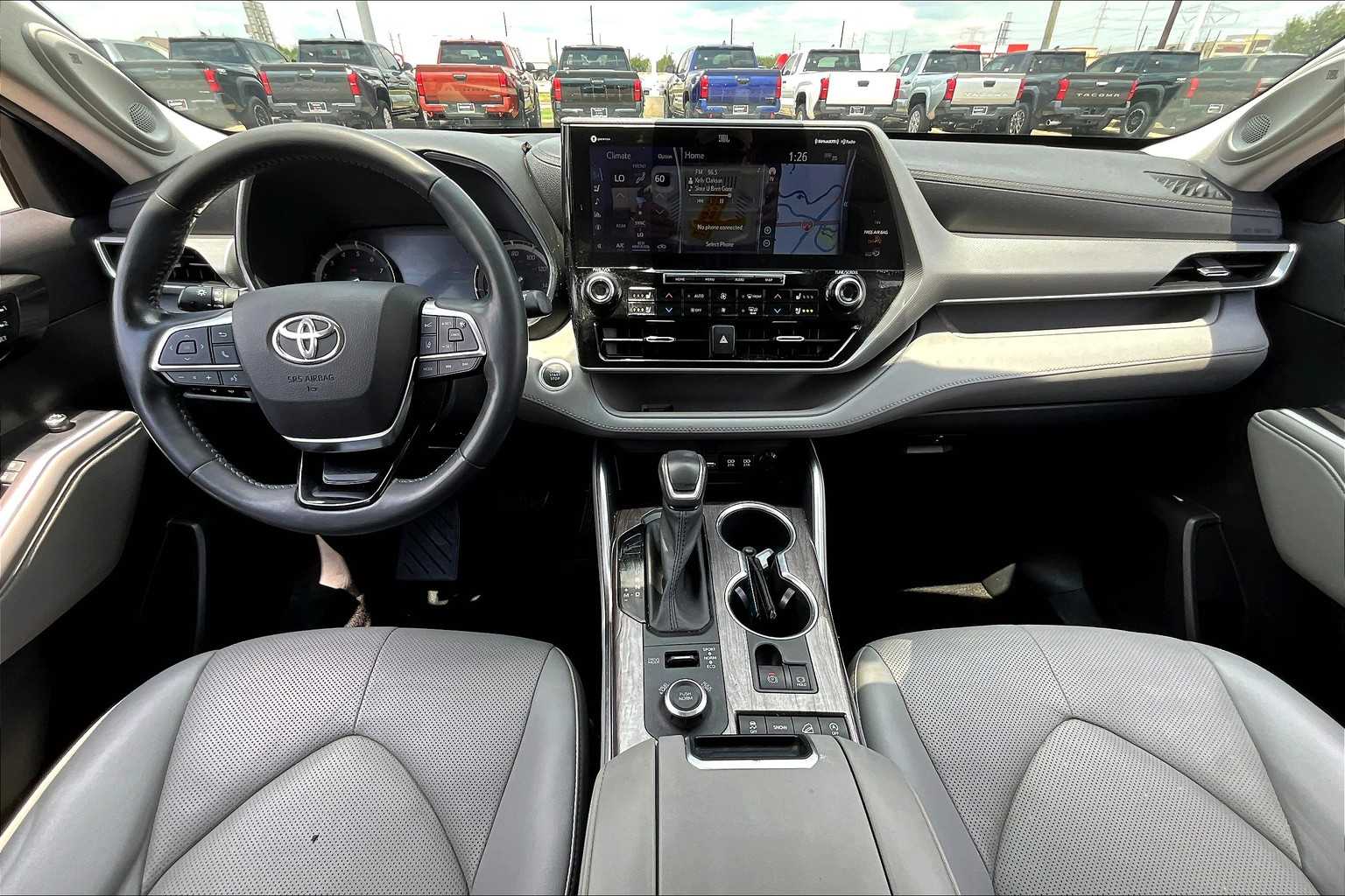 2021 Toyota Highlander Platinum photo 15