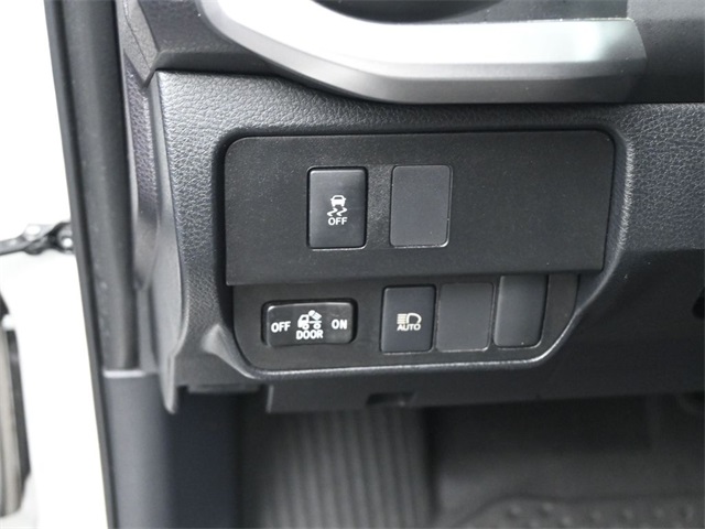 2020 Toyota Tacoma SR5 photo 14