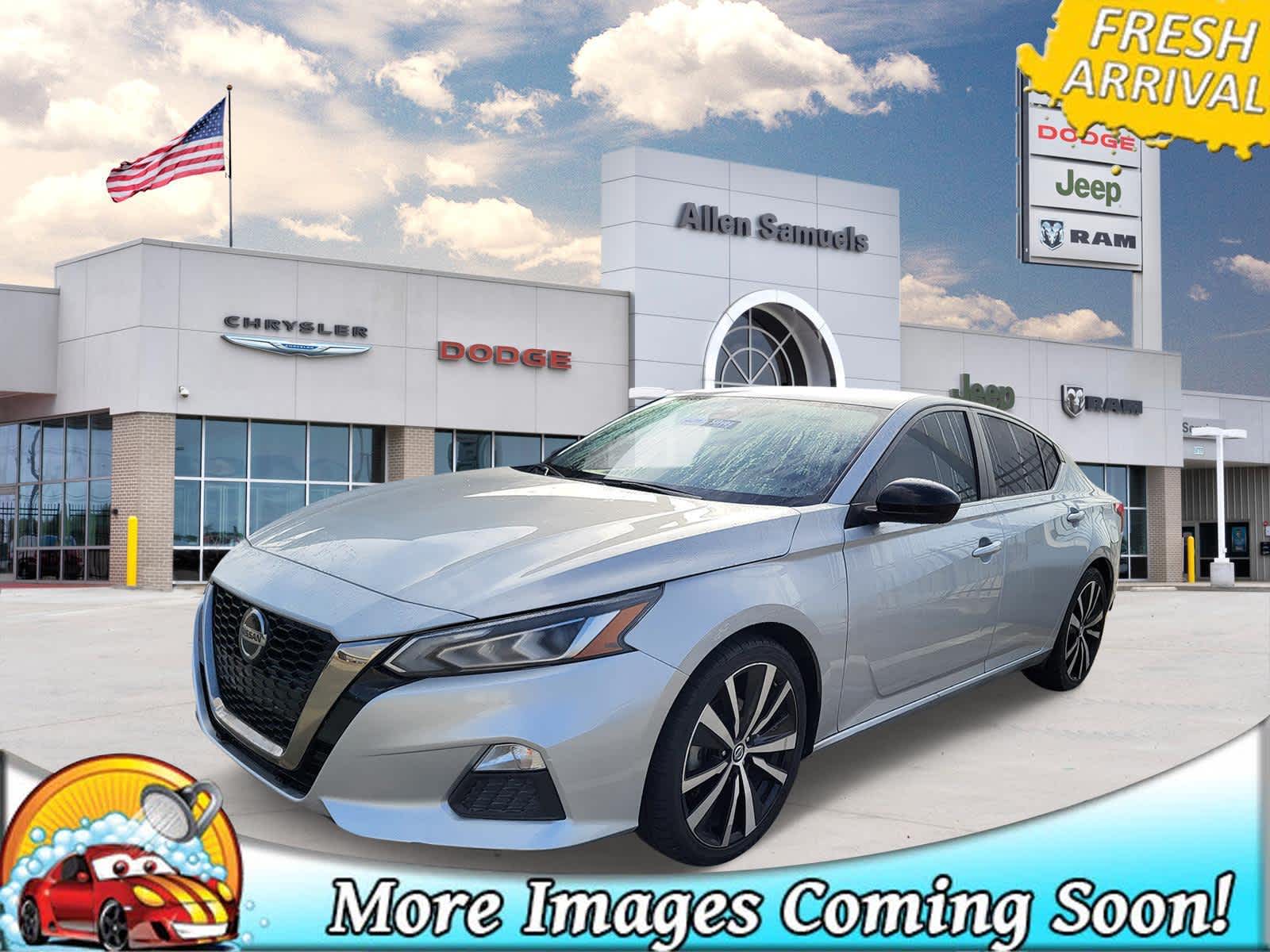 2022 Nissan Altima SR