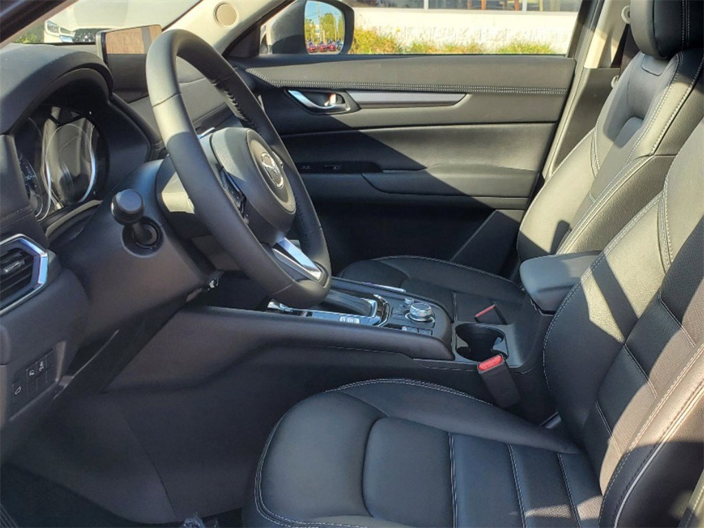 2025 Mazda CX-5 2.5 S Preferred photo 9