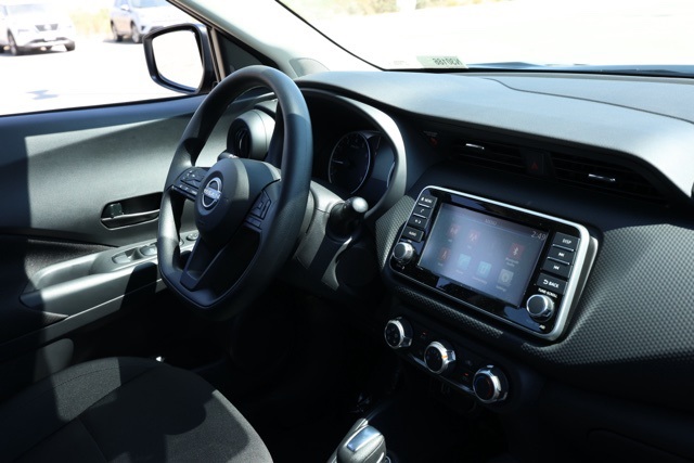2025 Nissan Kicks Play S photo 19