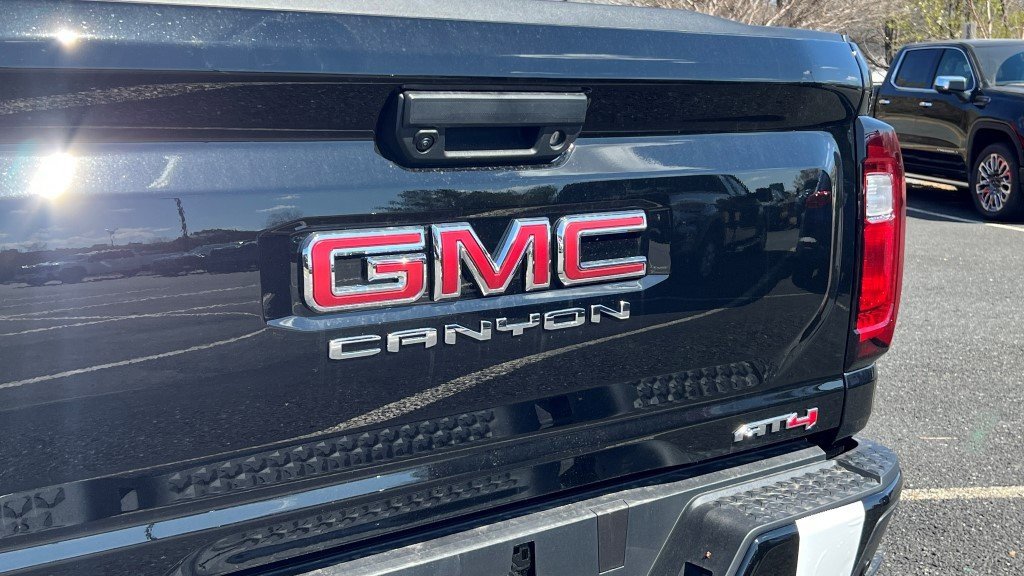 2025 Gmc Canyon AT4 photo 9