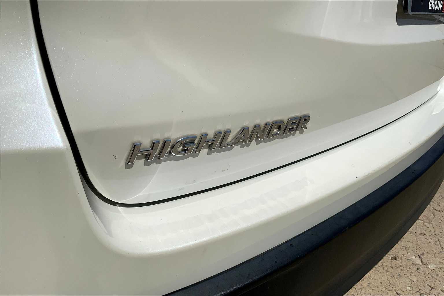 2019 Toyota Highlander XLE photo 30