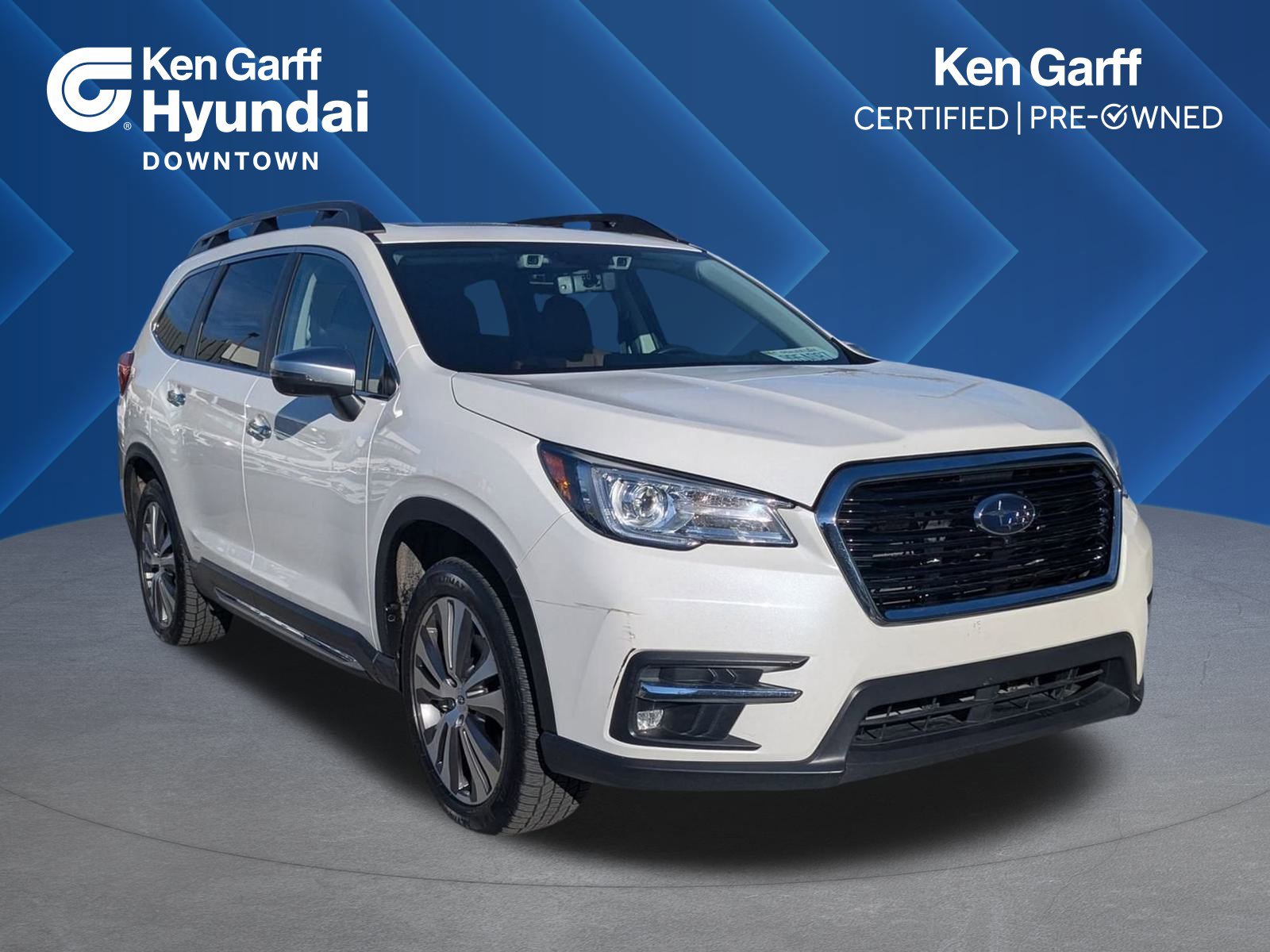 2022 Subaru Ascent Touring's photo
