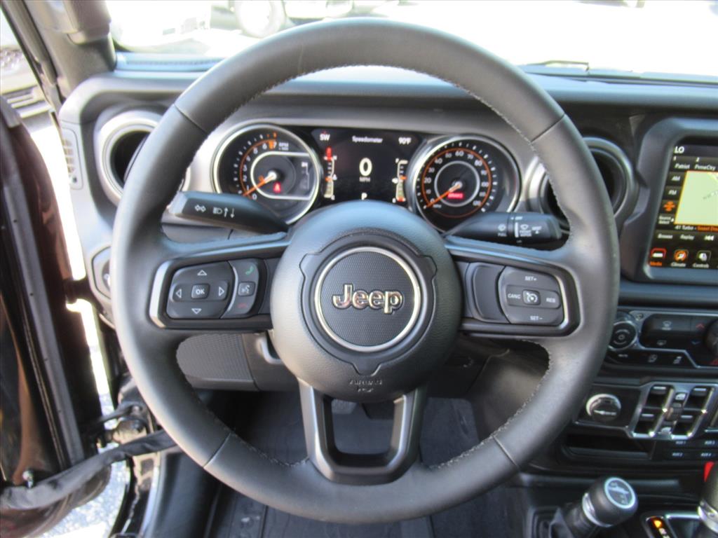 2023 Jeep Gladiator Willys photo 17