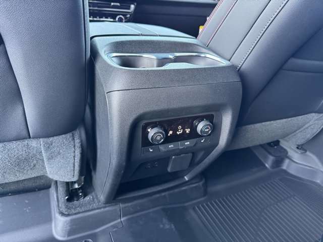 2025 Chevrolet Traverse RS photo 15