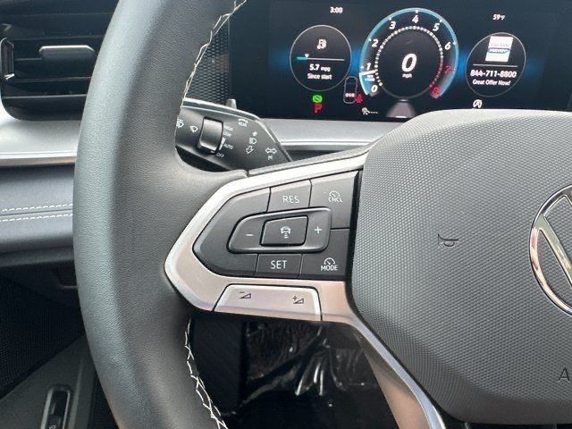 2025 Volkswagen Tiguan SE photo 23