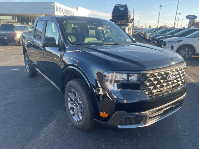 2025 Ford Maverick XLT photo 2