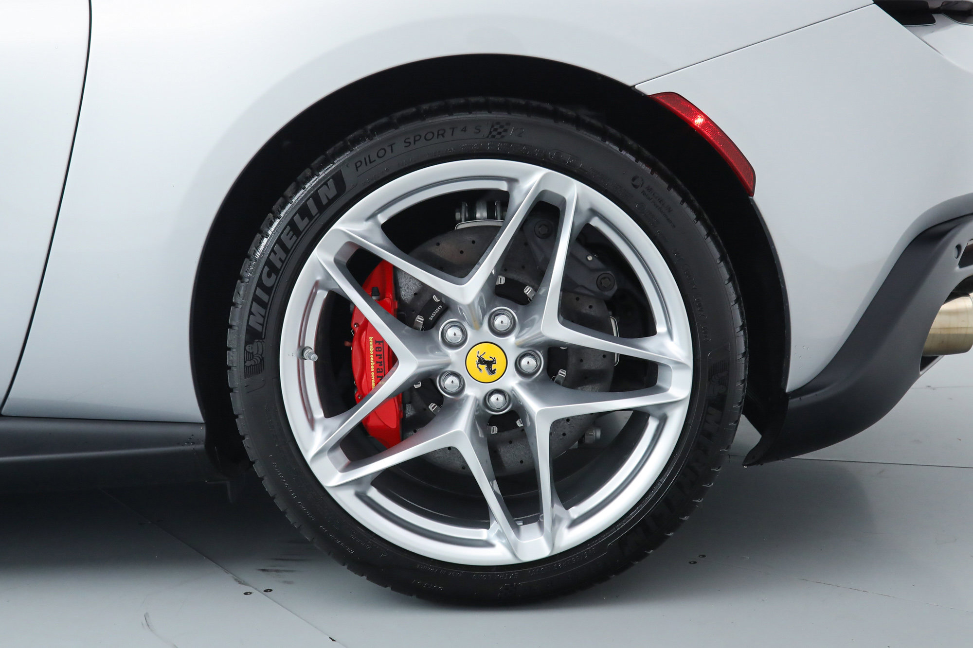 2021 Ferrari Roma photo 37