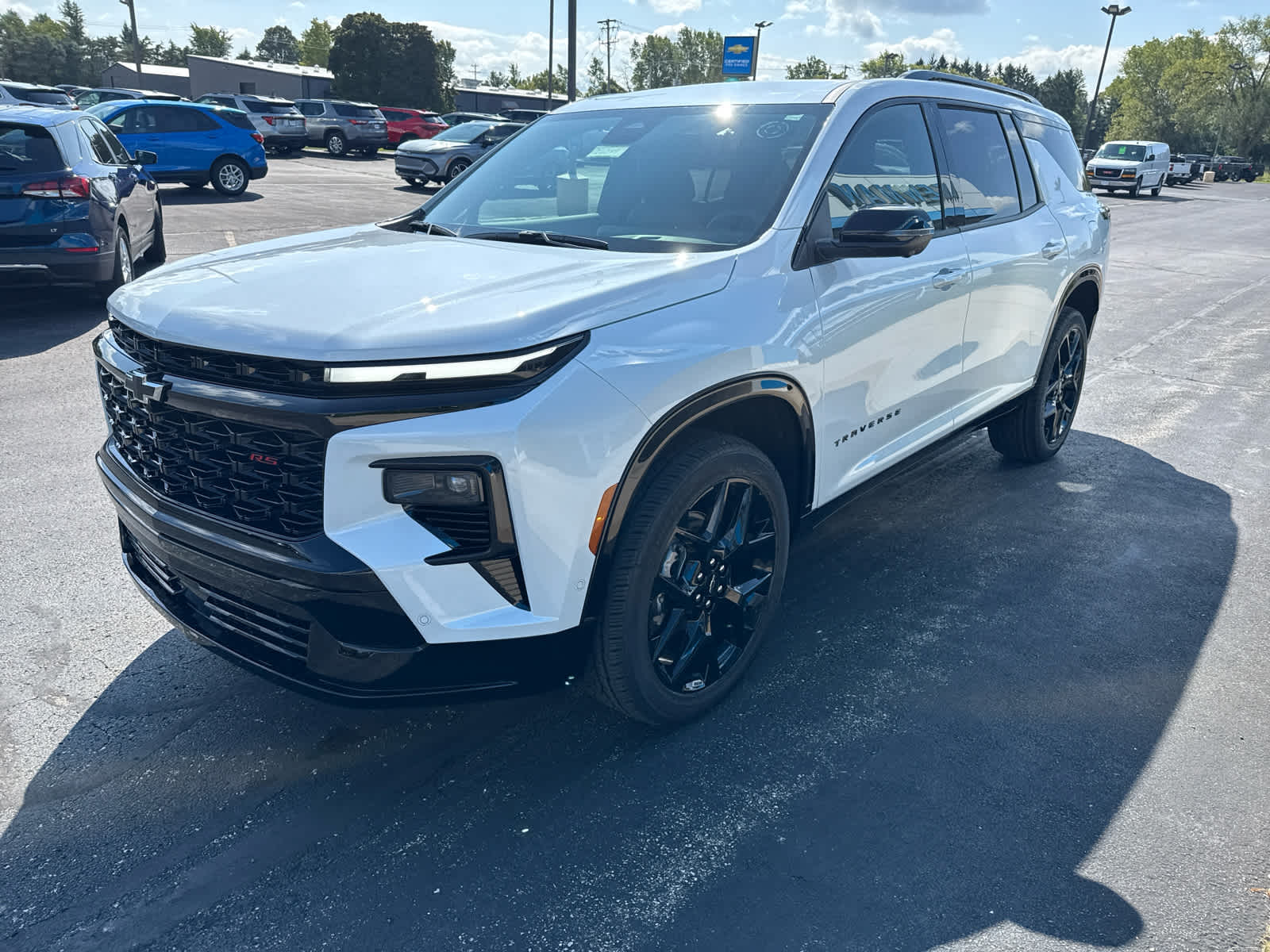 2026 Chevrolet Traverse RS photo 3