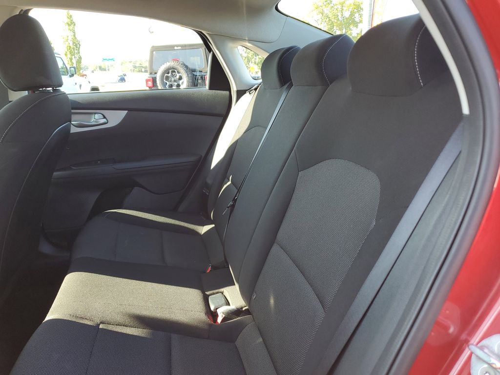 2023 Kia Forte LXS photo 8