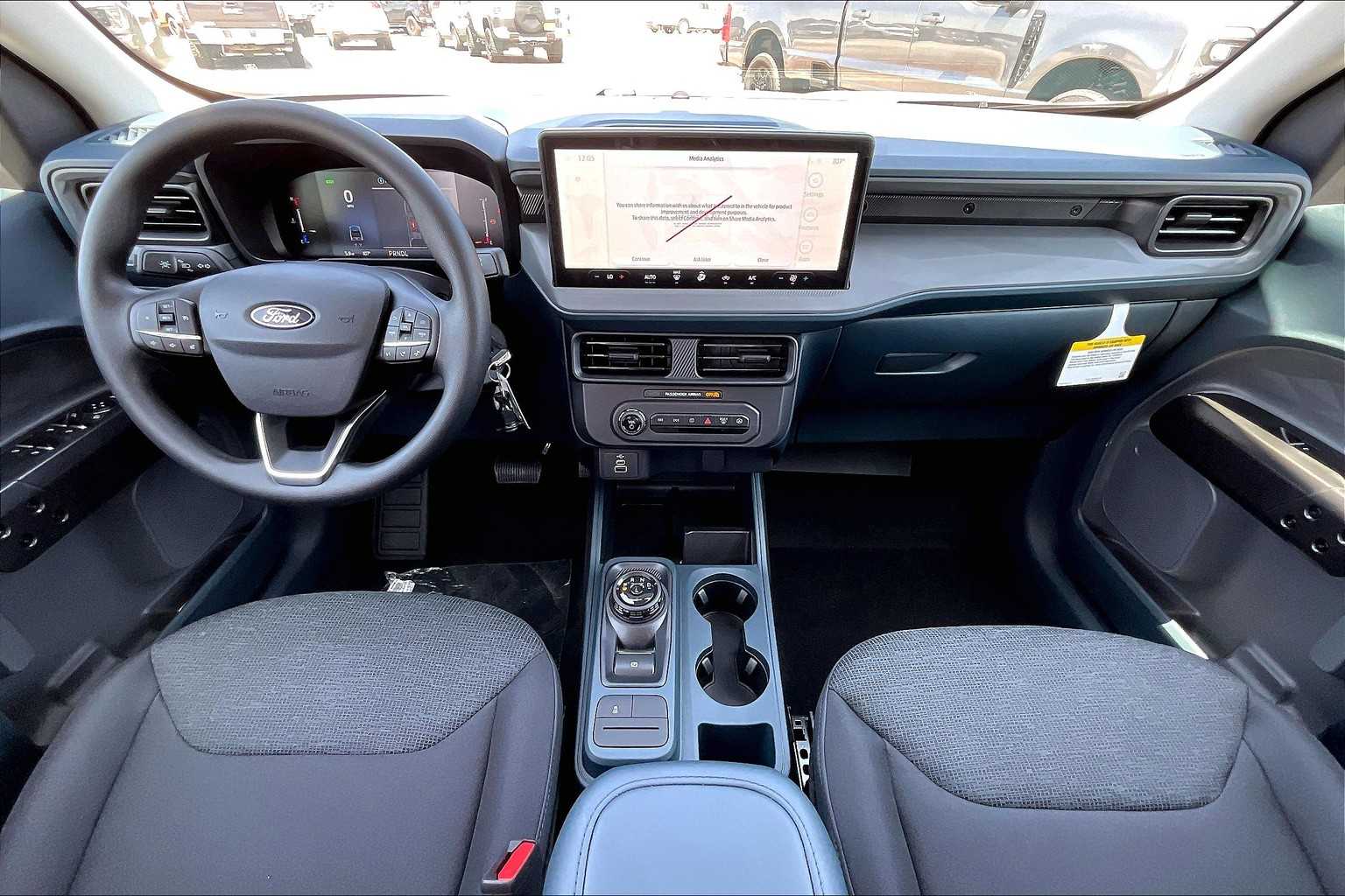 2025 Ford Maverick XL photo 5