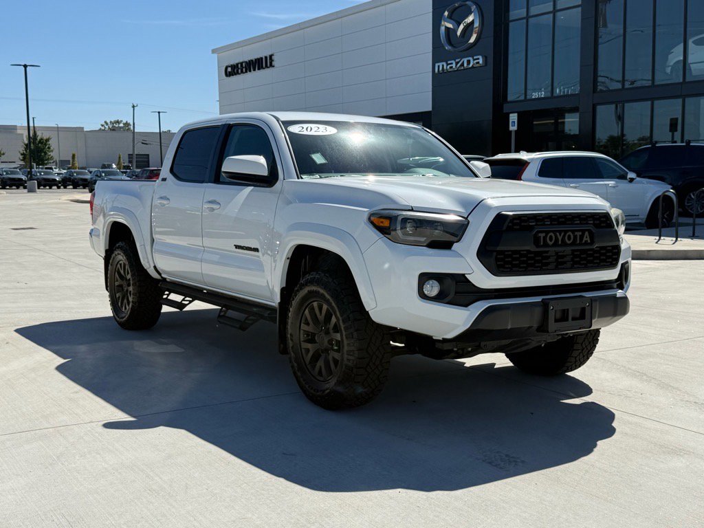 2023 Toyota Tacoma SR5 photo 3