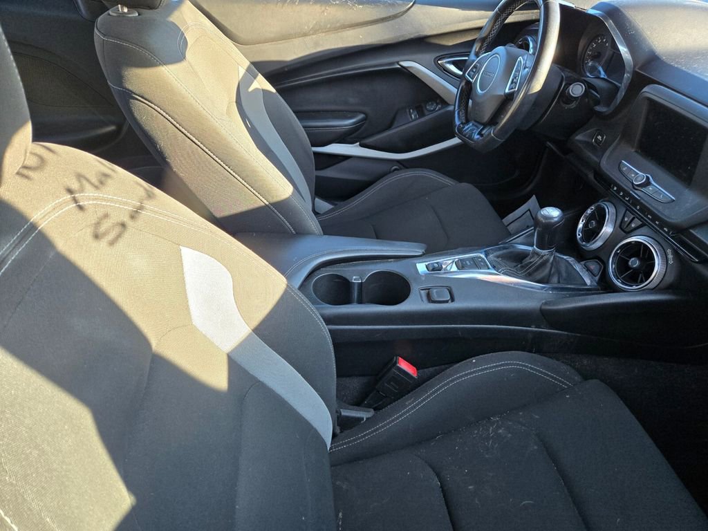 2020 Chevrolet Camaro 1LT photo 4