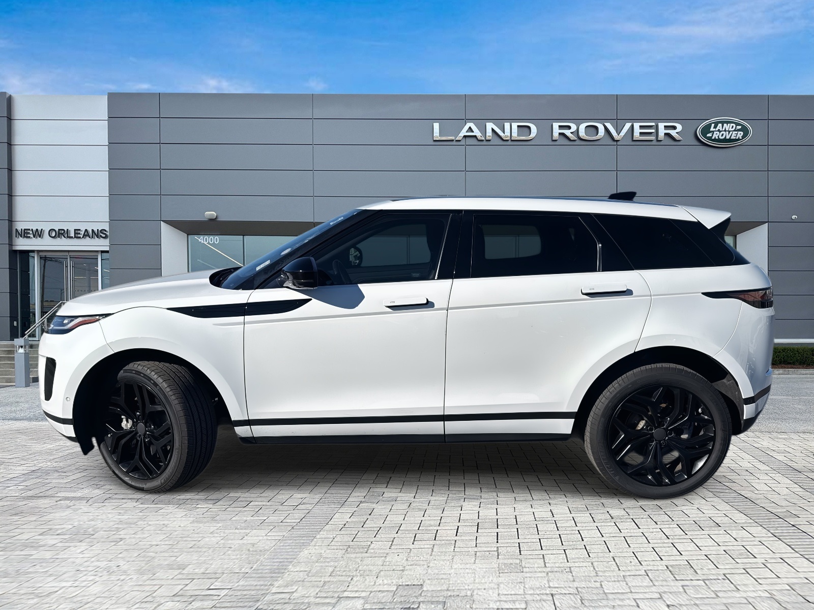 2020 Land Rover Range Rover Evoque SE photo 2