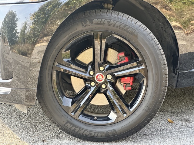 2020 Jaguar F-PACE S photo 2