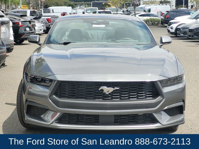 2025 Ford Mustang EcoBoost photo 3
