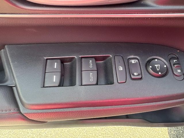 2022 Honda CR-V Touring photo 17