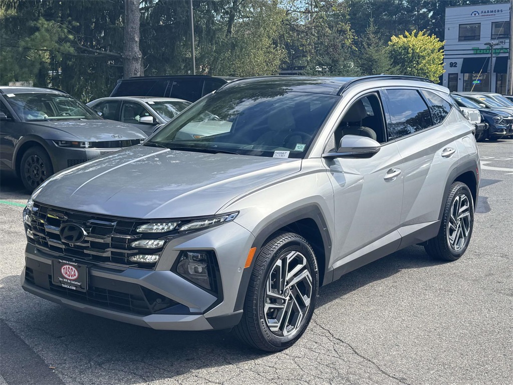 2025 Hyundai Tucson Limited photo 3