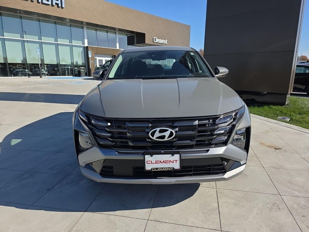 2026 Hyundai Tucson SE photo 2