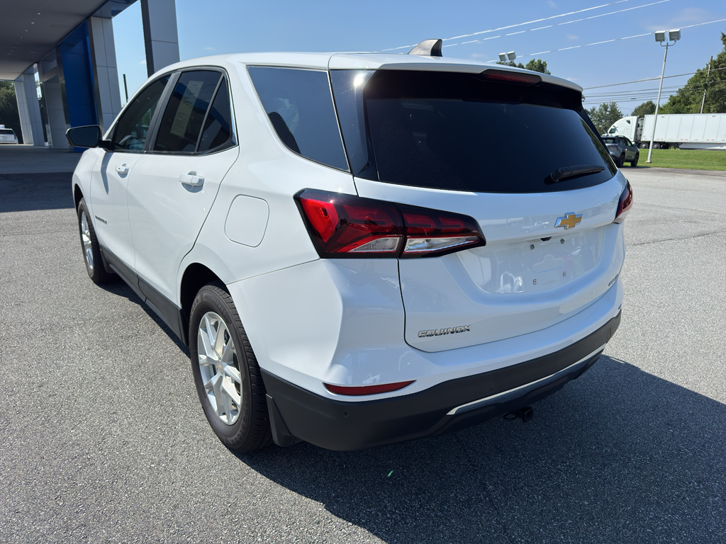 2023 Chevrolet Equinox LT photo 4