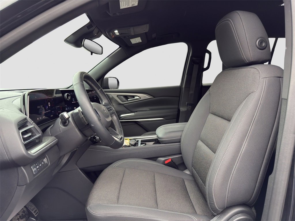2024 Chevrolet Traverse LS photo 6