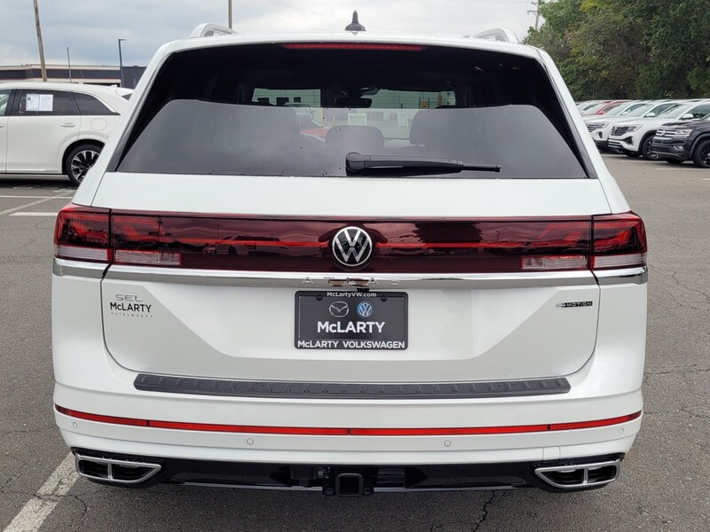 2026 Volkswagen Atlas SEL Premium R-Line photo 7