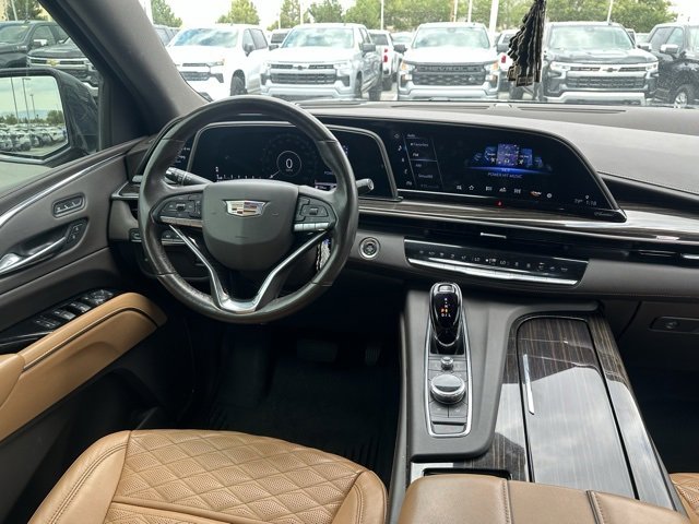 2021 Cadillac Escalade Premium Luxury photo 22