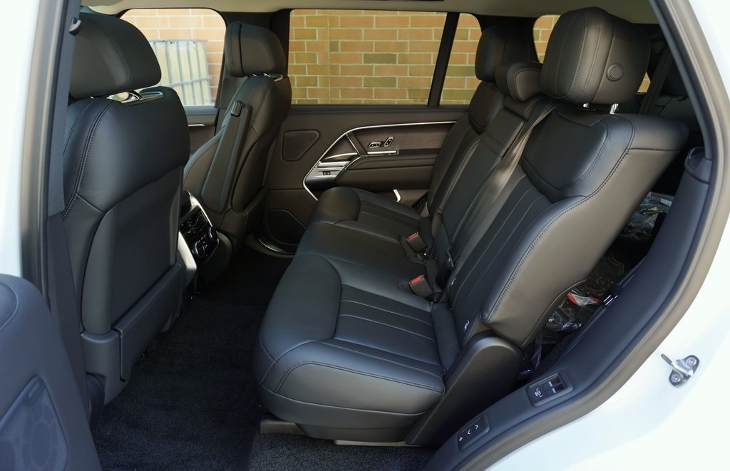 2025 LAND ROVER RANGE ROVER - Image 37