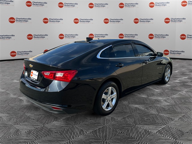 2022 Chevrolet Malibu LS photo 5