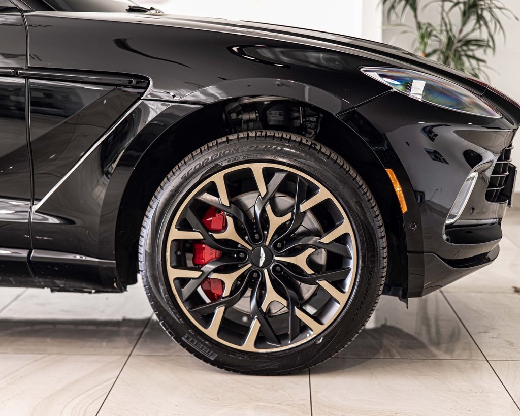 2022 ASTON MARTIN DBX - Image 10