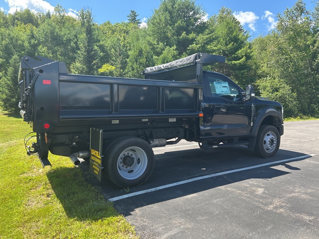 2025 Ford F-550 photo 6