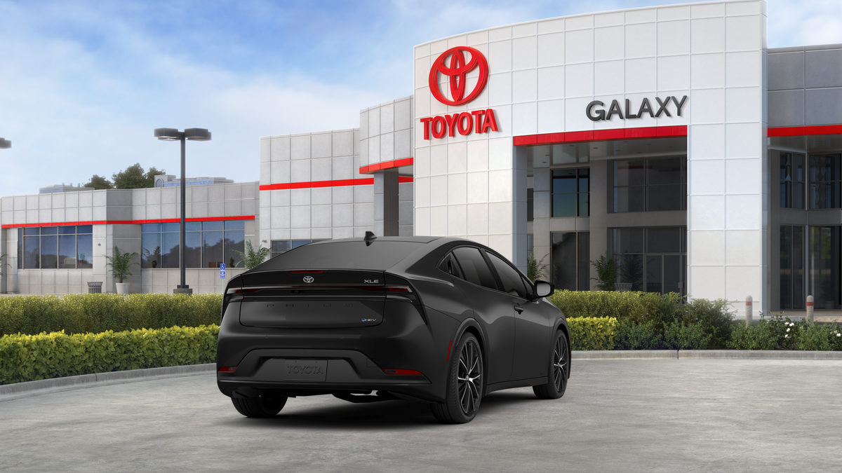 2026 Toyota Prius XLE photo 7