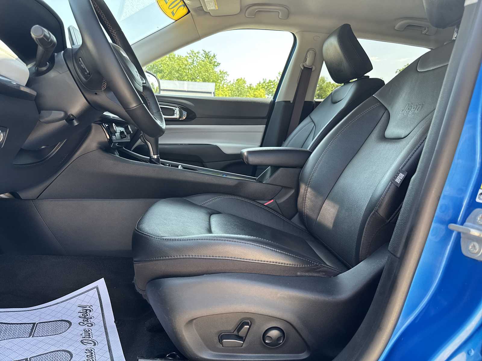 2022 Jeep Compass Limited photo 16