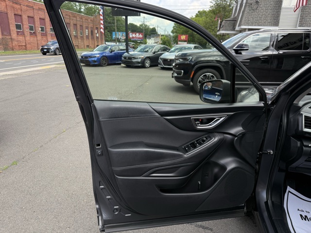 2021 Subaru Forester Premium photo 16