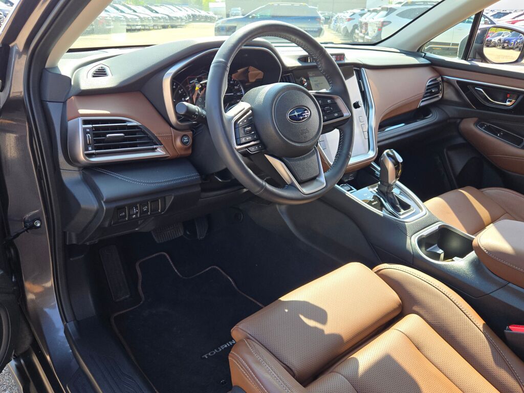 2023 Subaru Outback Touring photo 19