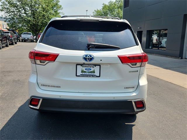 2019 Toyota Highlander Hybrid Limited photo 4