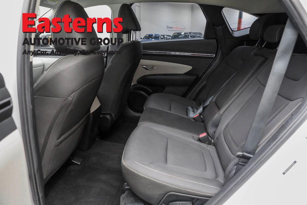 2024 Hyundai Tucson SE photo 19