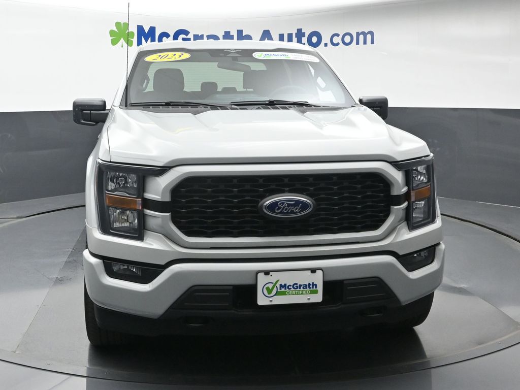 2023 Ford F-150 XL photo 2